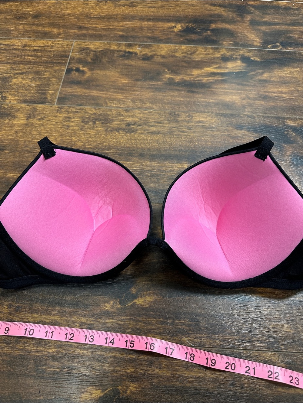 VS PINK Wear Everywhere Super Push-Up 36DD 🖤💖 Like New - Picture 7 of 8